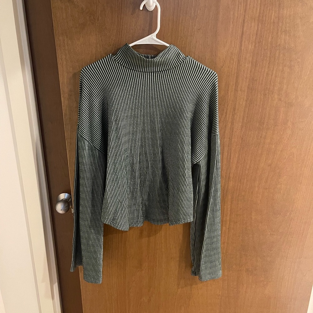 Free people beach - green sweater- size L